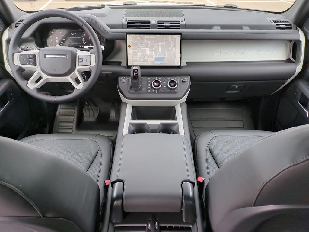 Thumbnail: 2025 Land Rover Defender - 9