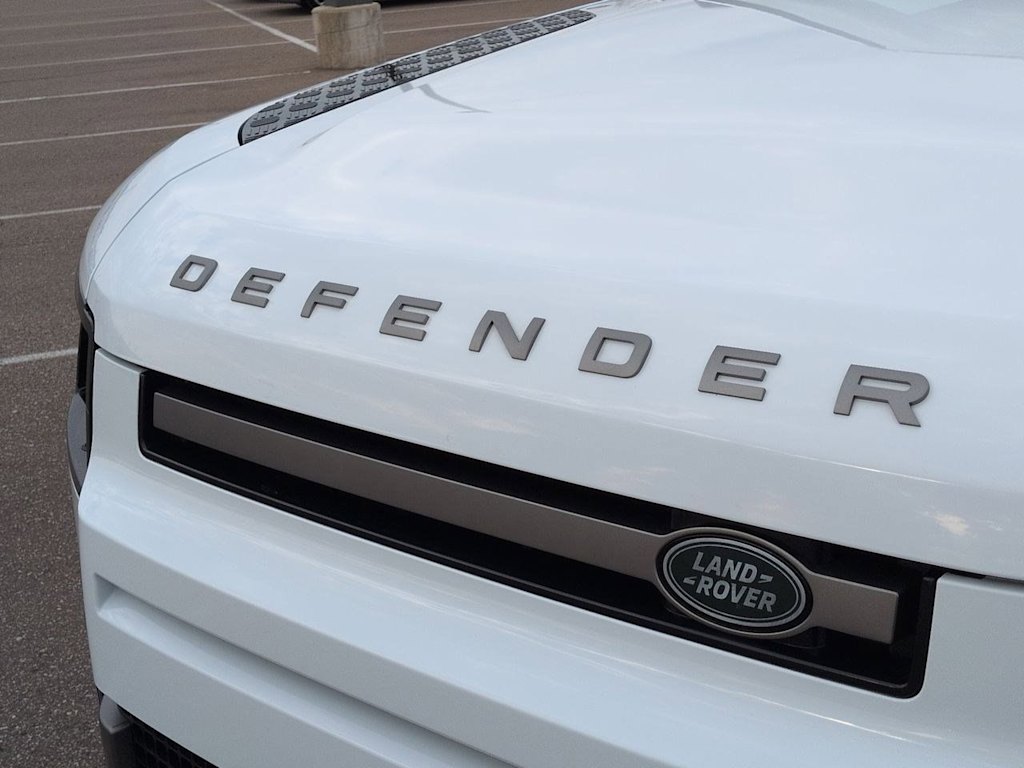 Thumbnail: 2025 Land Rover Defender - 25