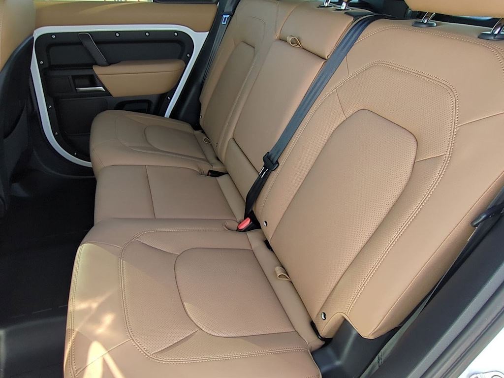 Thumbnail: 2025 Land Rover Defender - 27