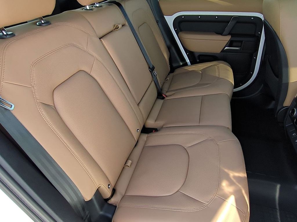 Thumbnail: 2025 Land Rover Defender - 28