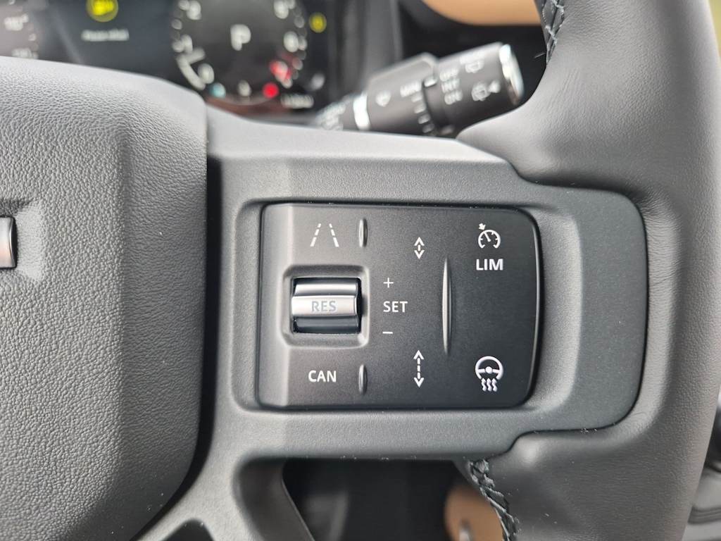 Thumbnail: 2026 Land Rover Defender - 28