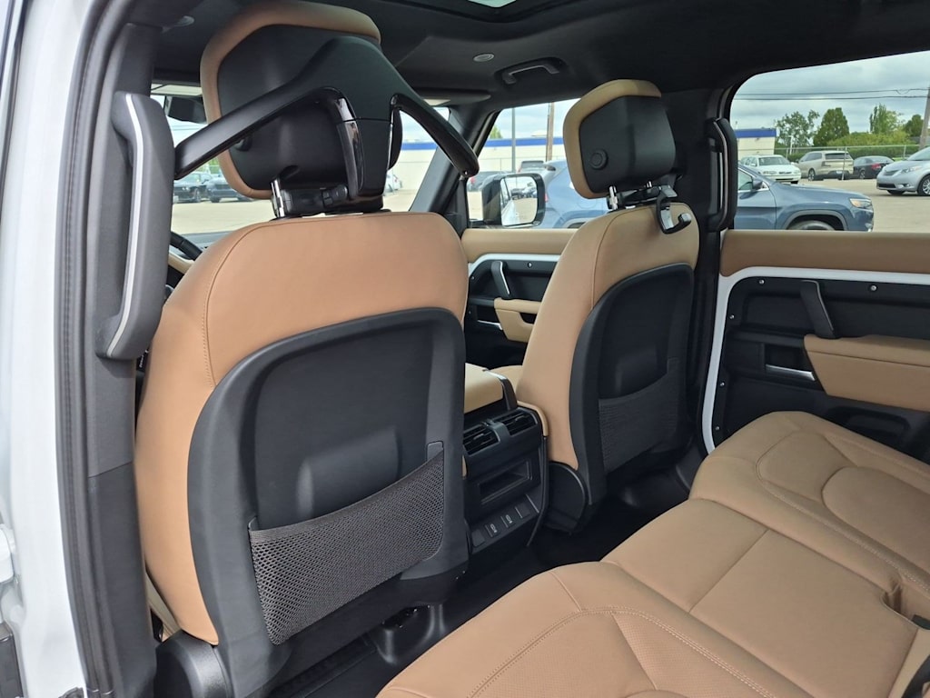 Thumbnail: 2026 Land Rover Defender - 12