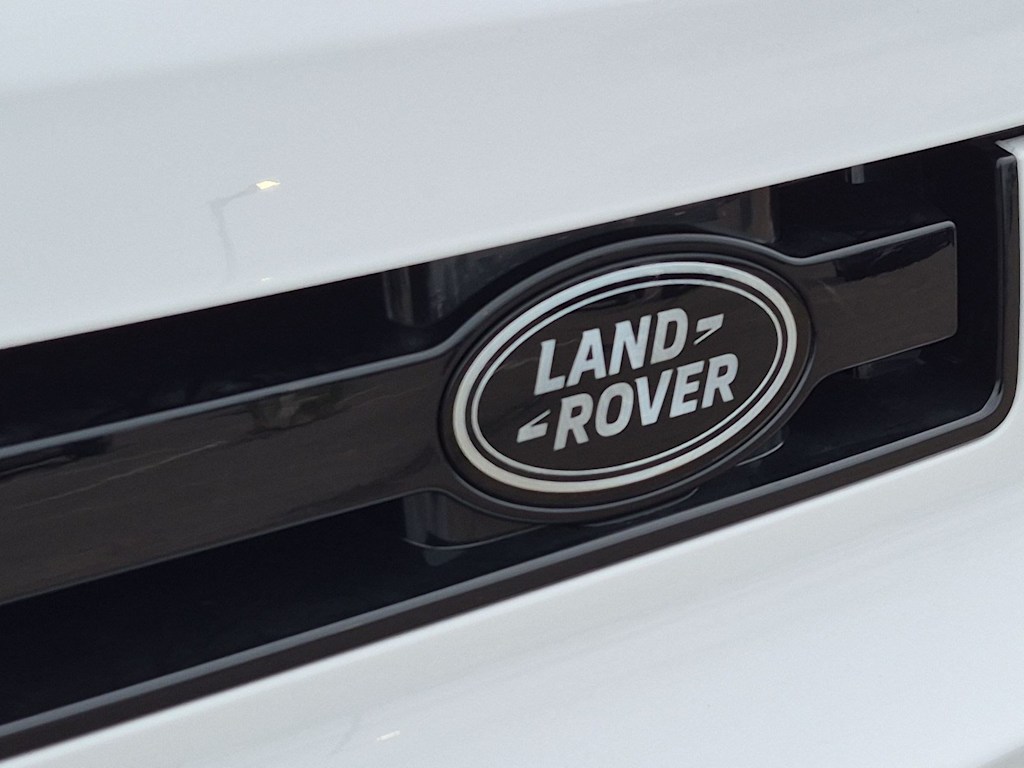 Thumbnail: 2026 Land Rover Defender - 22