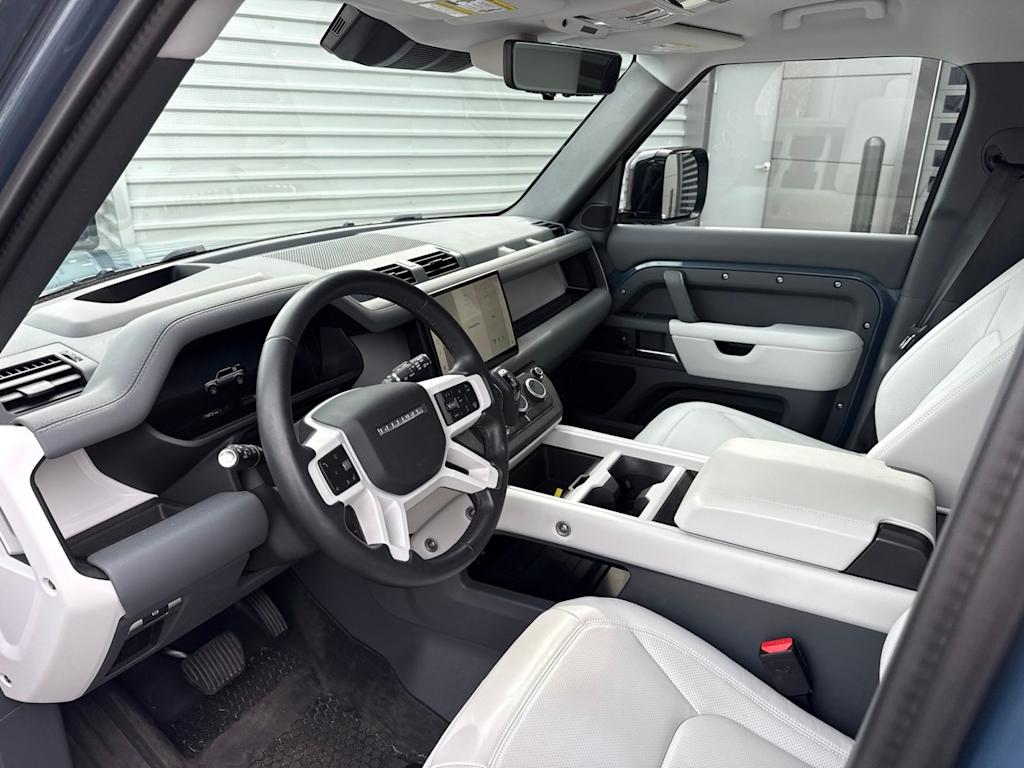 Thumbnail: 2025 Land Rover Defender - 2