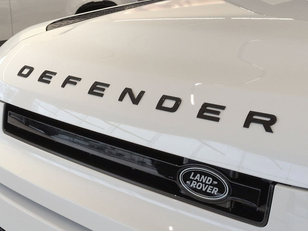 Thumbnail: 2026 Land Rover Defender - 21