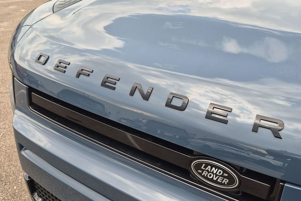 Thumbnail: 2026 Land Rover Defender - 24