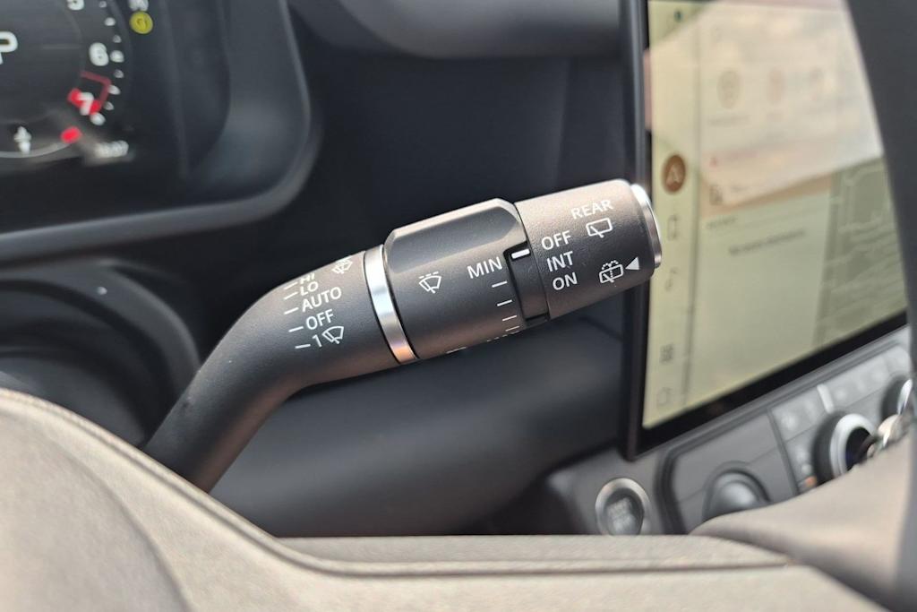 Thumbnail: 2026 Land Rover Defender - 31