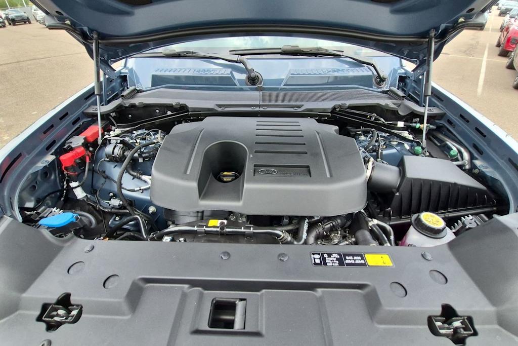 Thumbnail: 2026 Land Rover Defender - 8