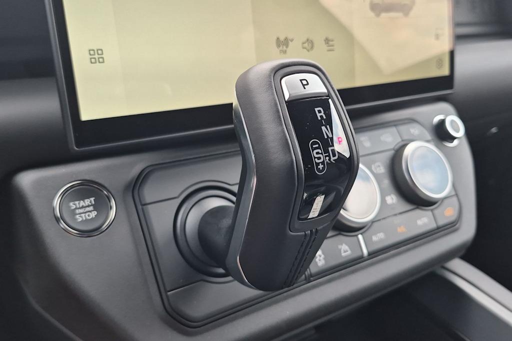 Thumbnail: 2026 Land Rover Defender - 36