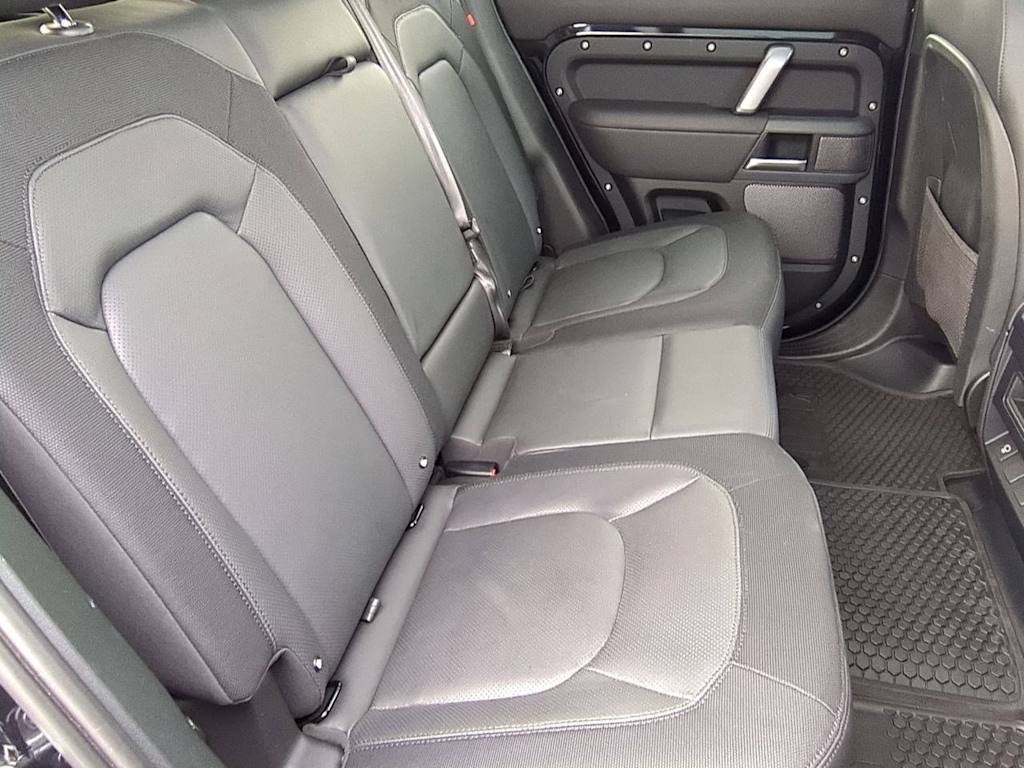 Thumbnail: 2023 Land Rover Defender - 28