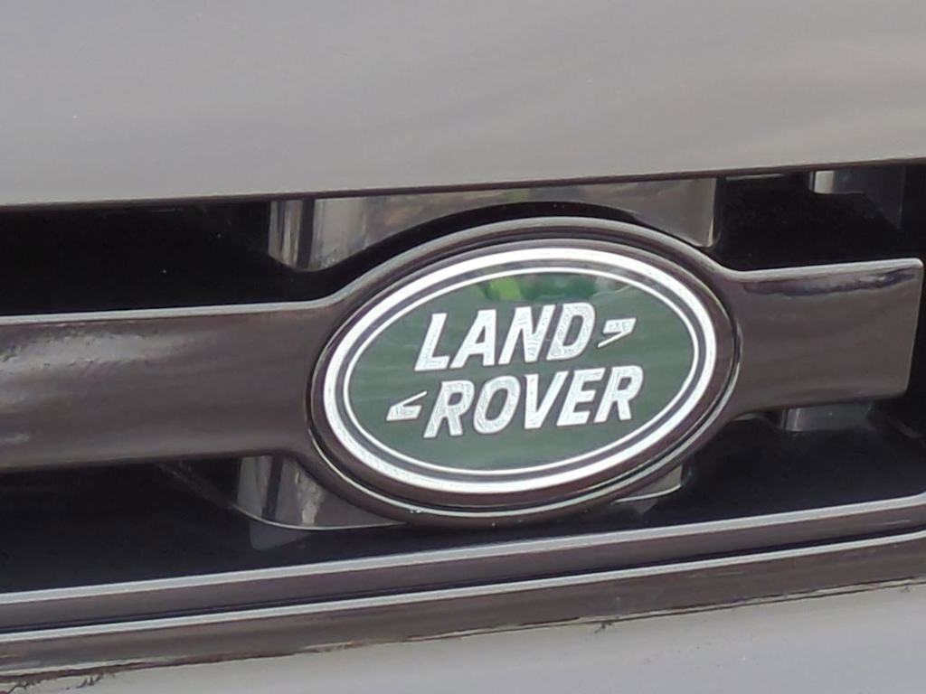 Thumbnail: 2023 Land Rover Defender - 6