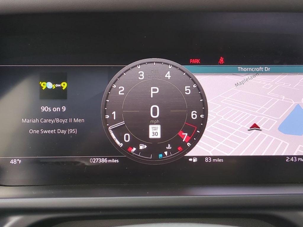 Thumbnail: 2023 Land Rover Defender - 38