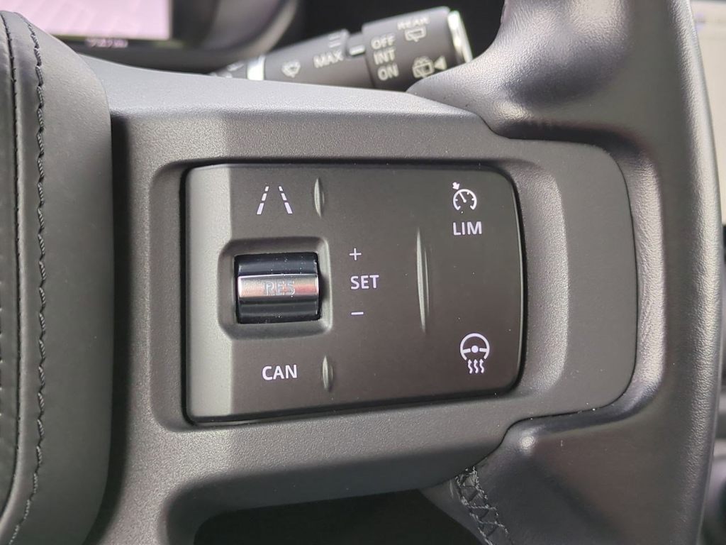 Thumbnail: 2023 Land Rover Defender - 31