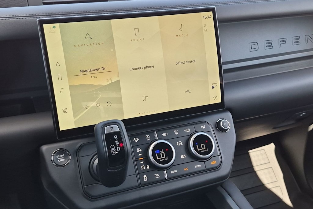 Thumbnail: 2026 Land Rover Defender - 13