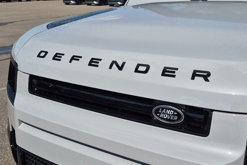 Thumbnail: 2026 Land Rover Defender - 23