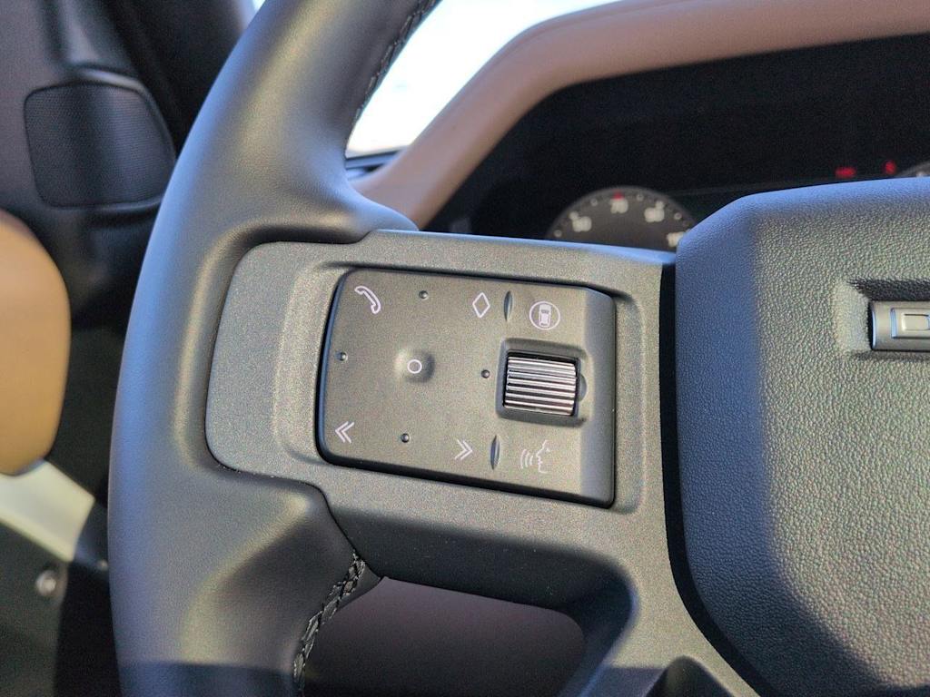 Thumbnail: 2026 Land Rover Defender - 31