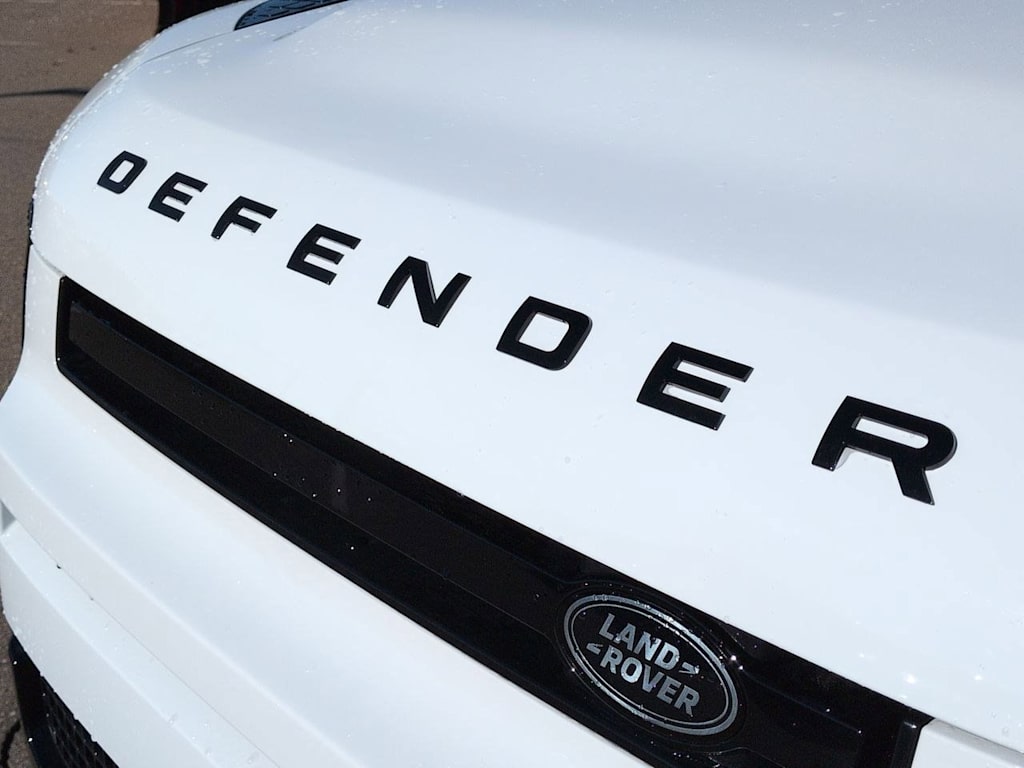 Thumbnail: 2026 Land Rover Defender - 25