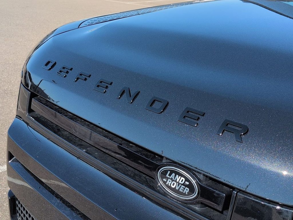 Thumbnail: 2026 Land Rover Defender - 25