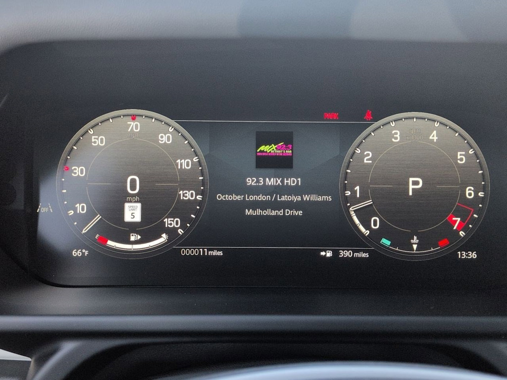 Thumbnail: 2026 Land Rover Defender - 16