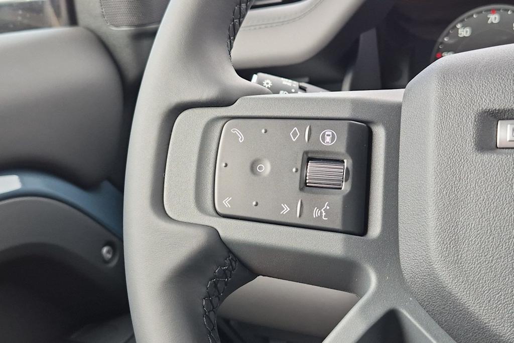 Thumbnail: 2026 Land Rover Defender - 30