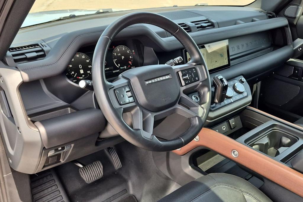 Thumbnail: 2024 Land Rover Defender - 2