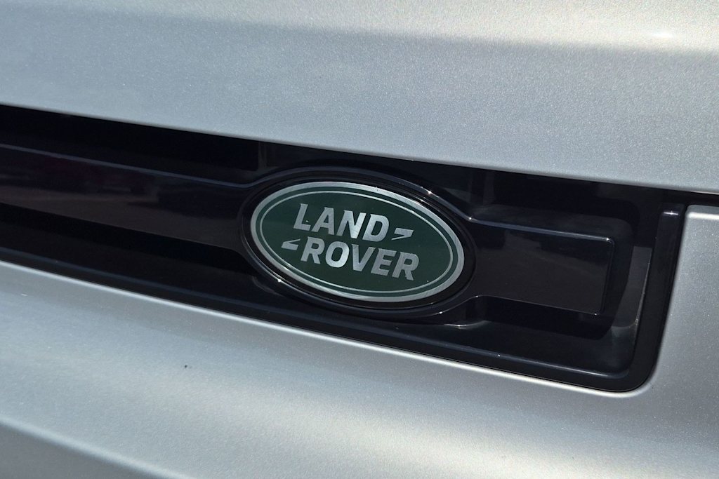 Thumbnail: 2024 Land Rover Defender - 24