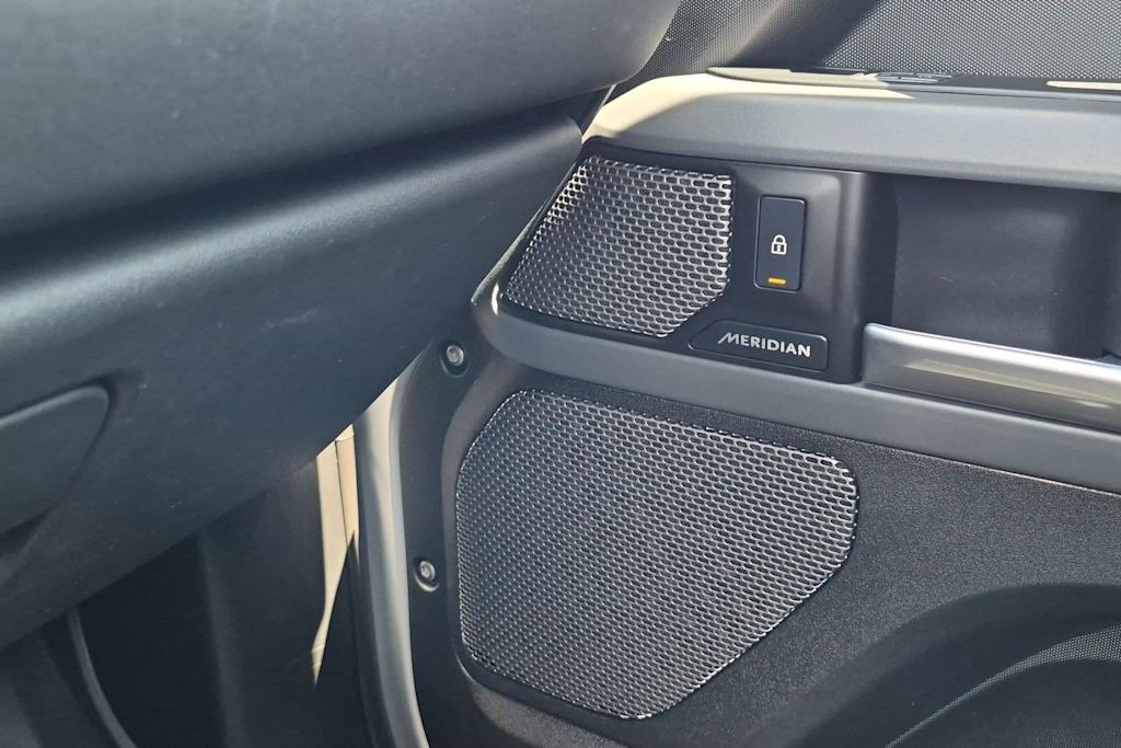 Thumbnail: 2024 Land Rover Defender - 35