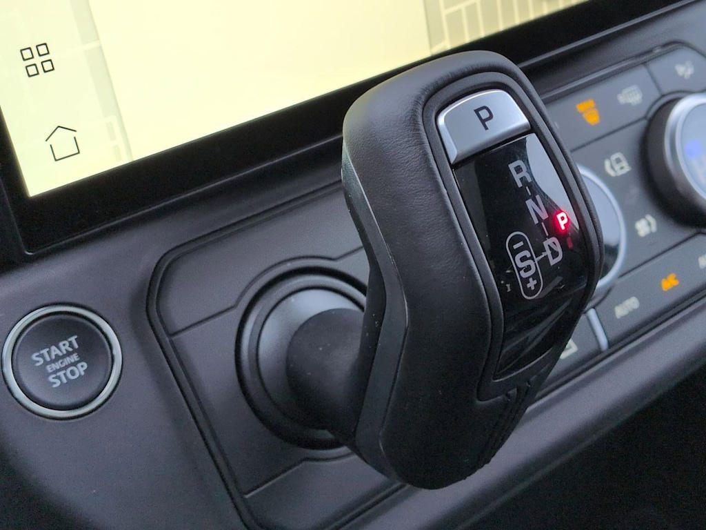 Thumbnail: 2026 Land Rover Defender - 34