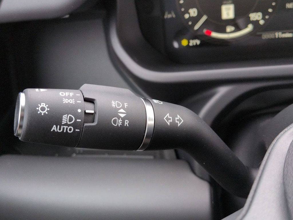 Thumbnail: 2026 Land Rover Defender - 13