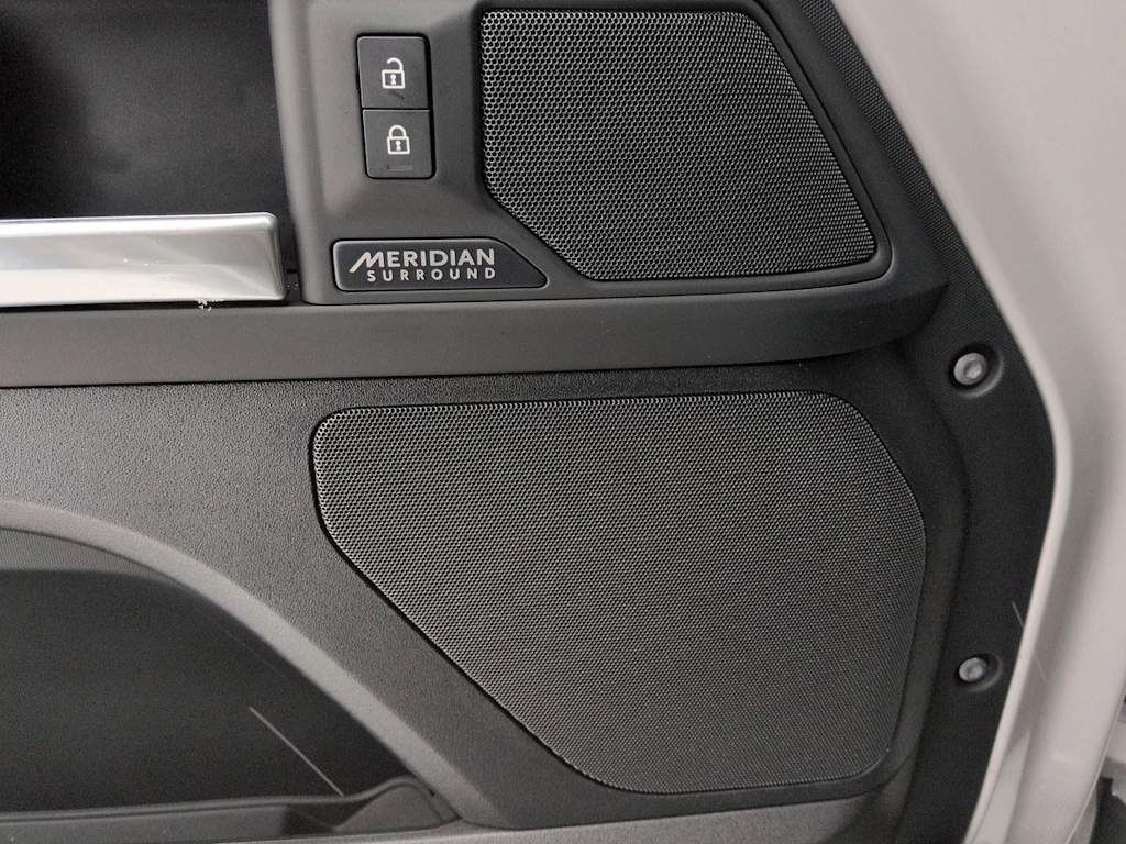 Thumbnail: 2026 Land Rover Defender - 33