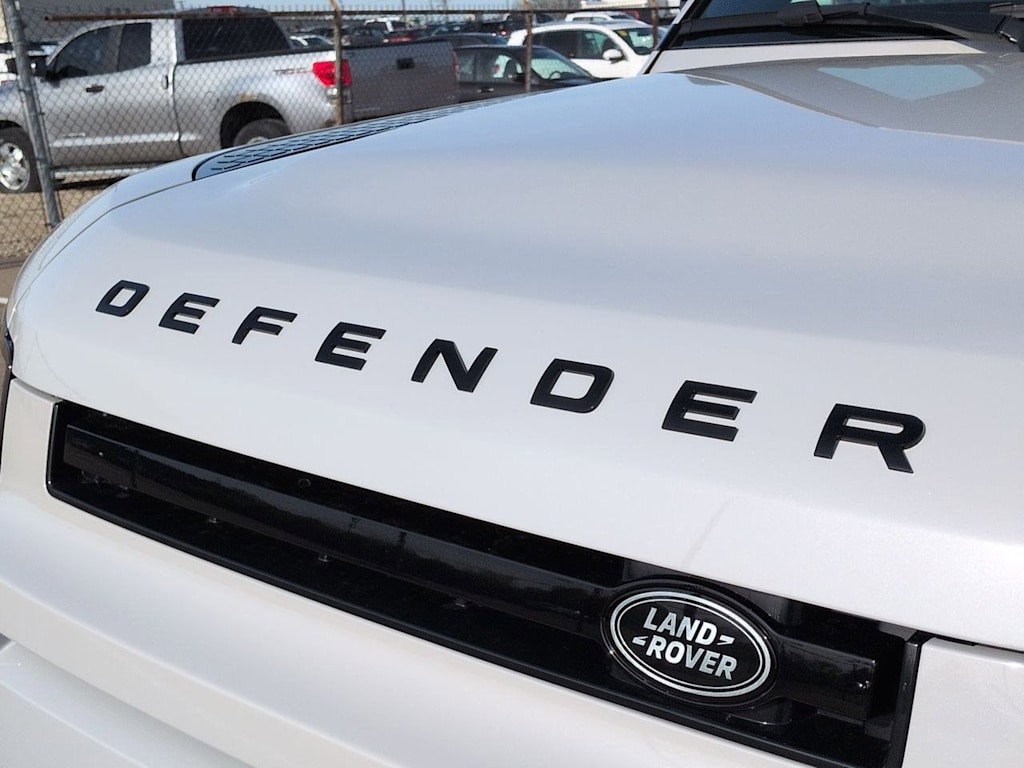 Thumbnail: 2026 Land Rover Defender - 24