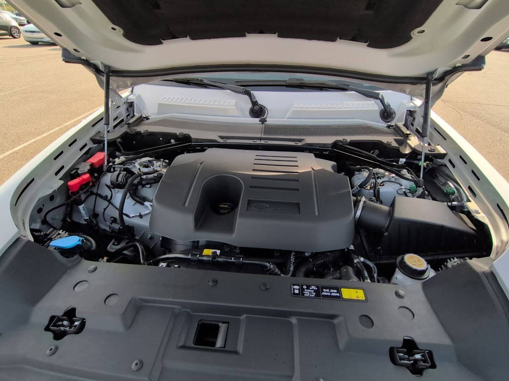 Thumbnail: 2026 Land Rover Defender - 8