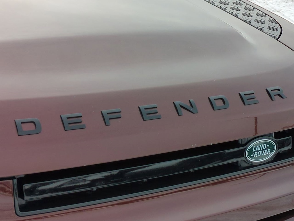 Thumbnail: 2024 Land Rover Defender - 25