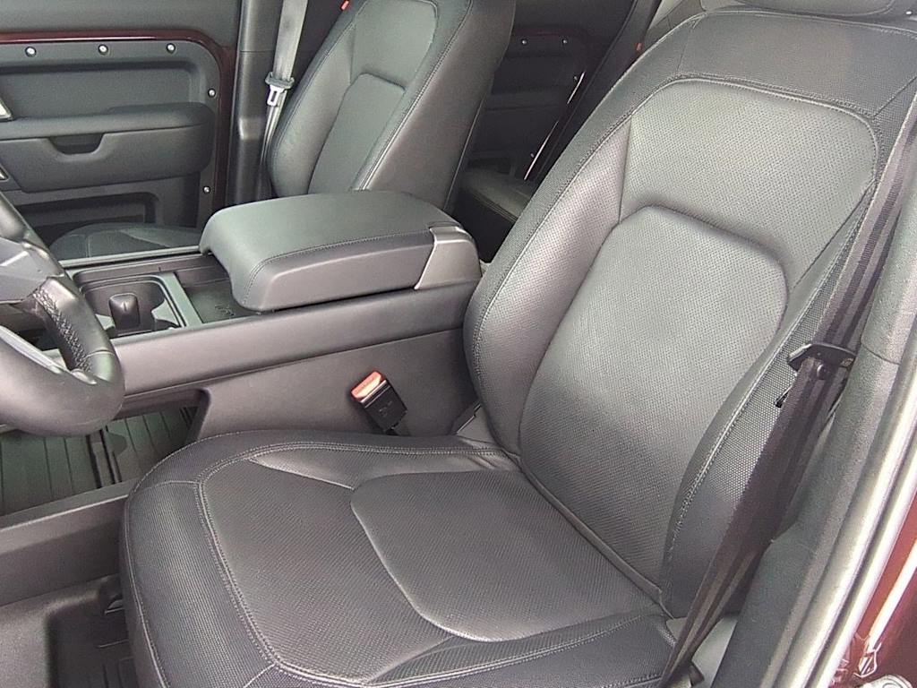 Thumbnail: 2024 Land Rover Defender - 10