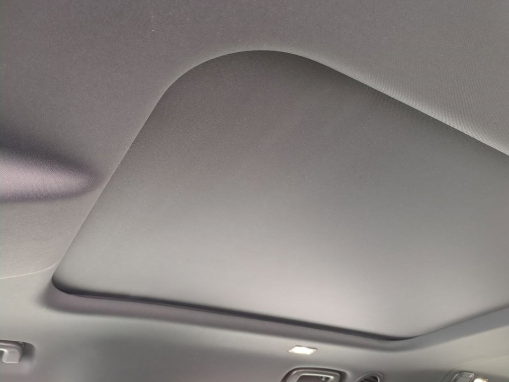 Thumbnail: 2024 Land Rover Defender - 27