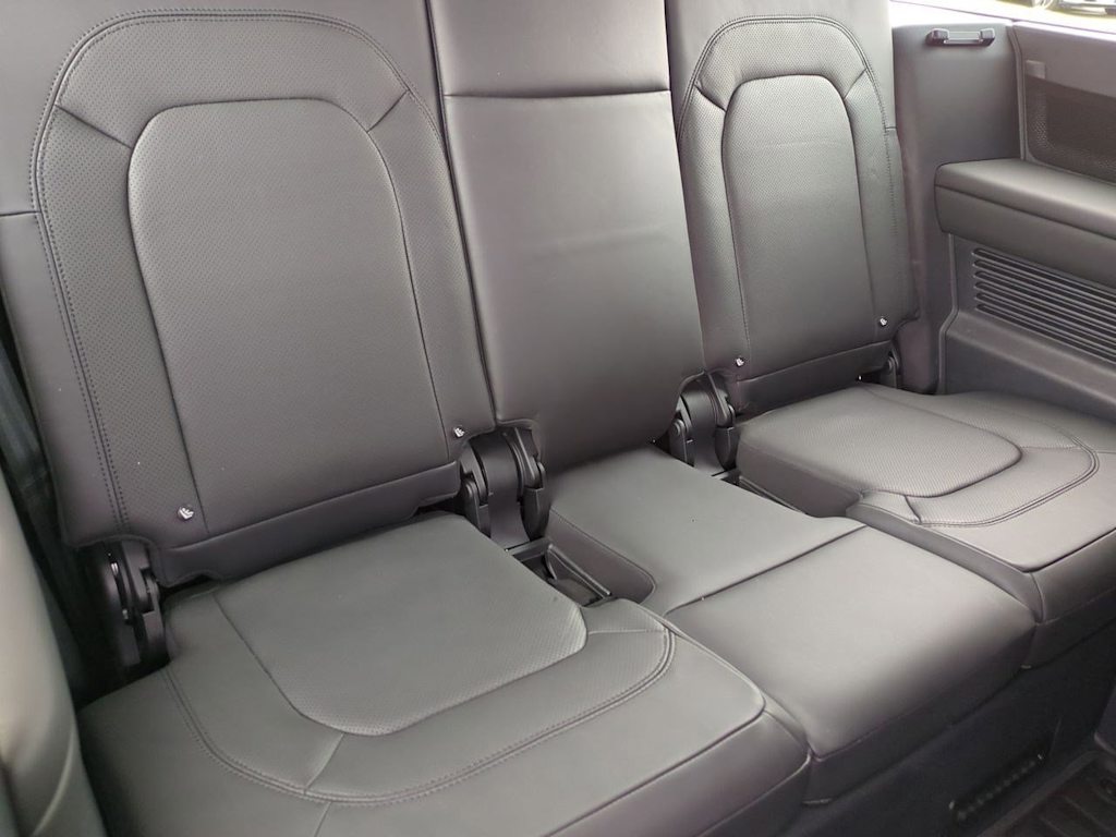 Thumbnail: 2024 Land Rover Defender - 11