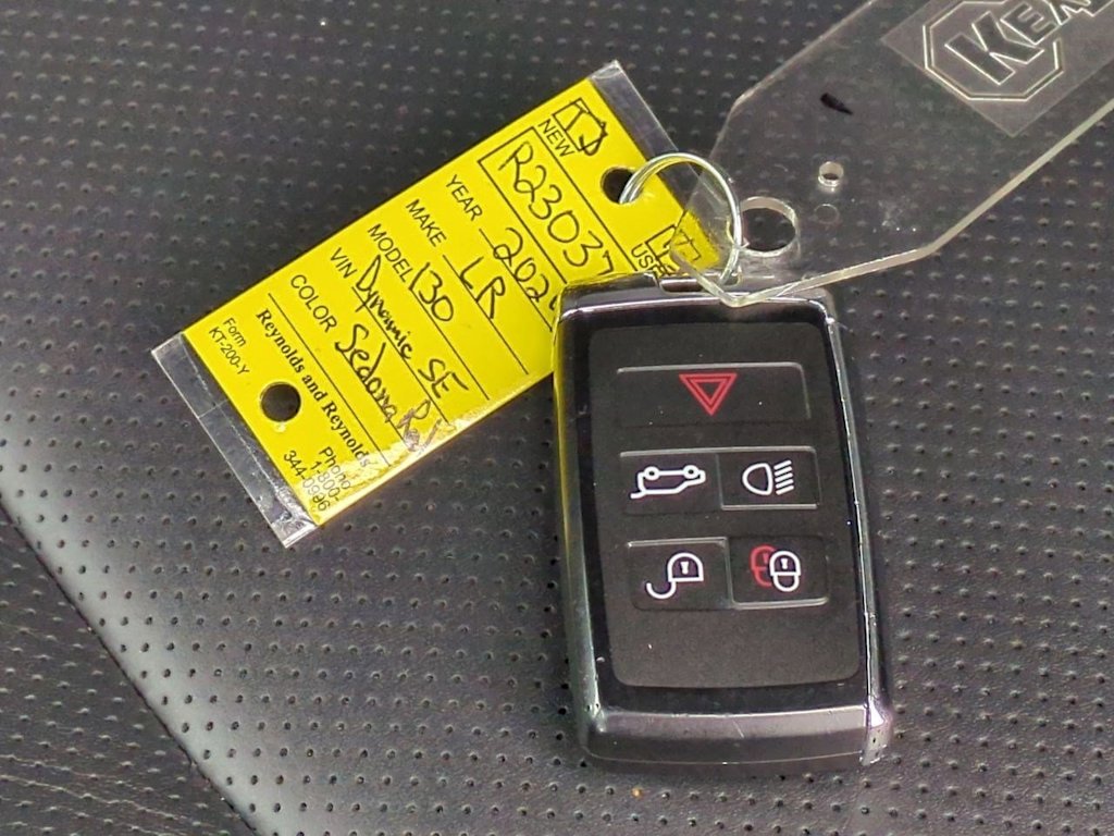 Thumbnail: 2024 Land Rover Defender - 18