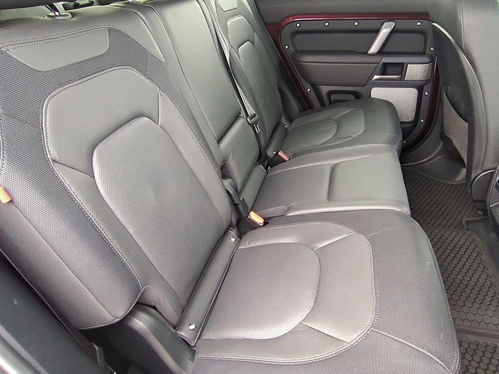 Thumbnail: 2024 Land Rover Defender - 29