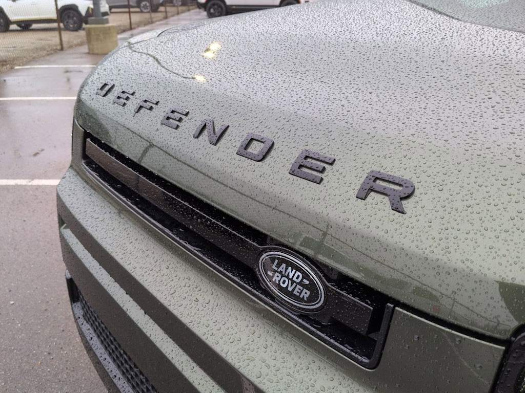 Thumbnail: 2026 Land Rover Defender - 24