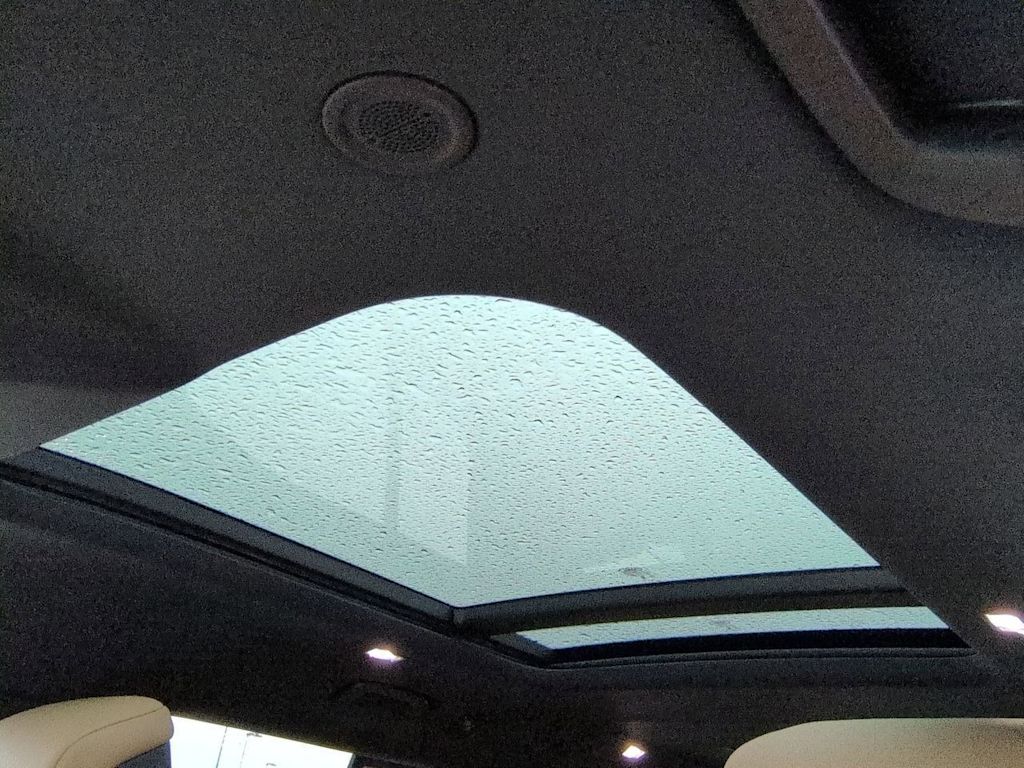 Thumbnail: 2026 Land Rover Defender - 26