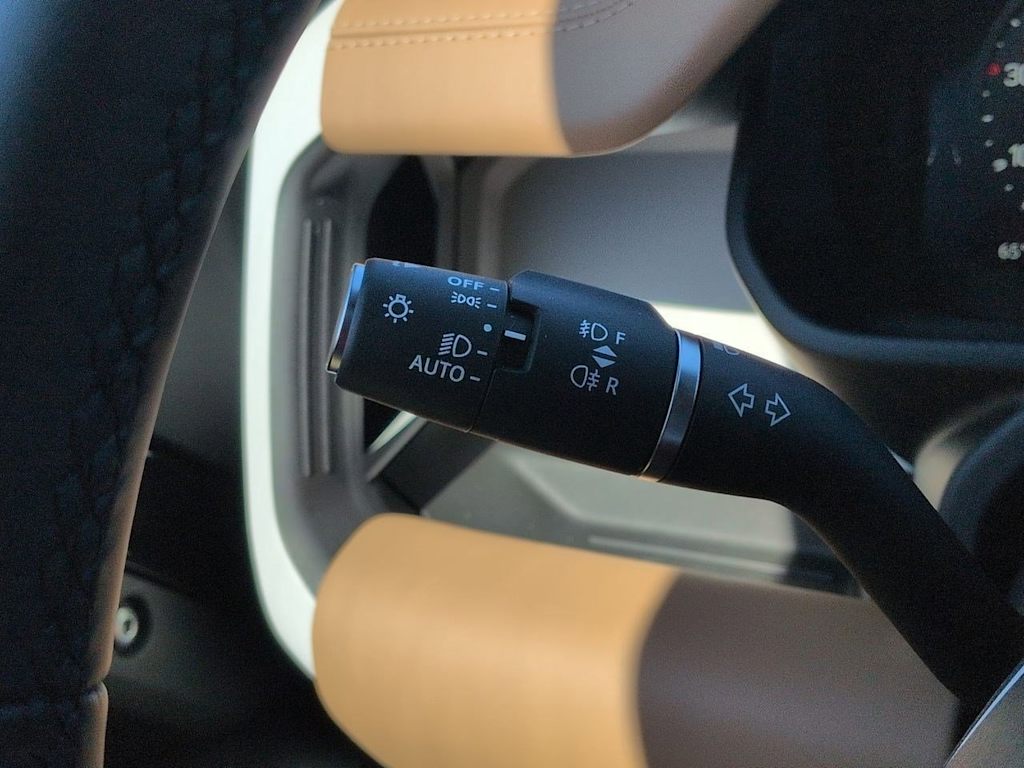 Thumbnail: 2026 Land Rover Defender - 15