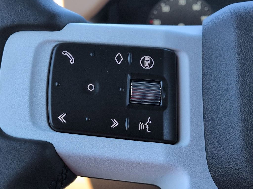 Thumbnail: 2026 Land Rover Defender - 33