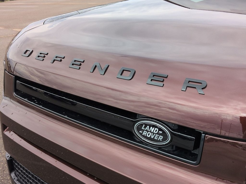 Thumbnail: 2026 Land Rover Defender - 25