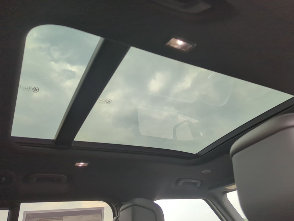 Thumbnail: 2025 Land Rover Defender - 27