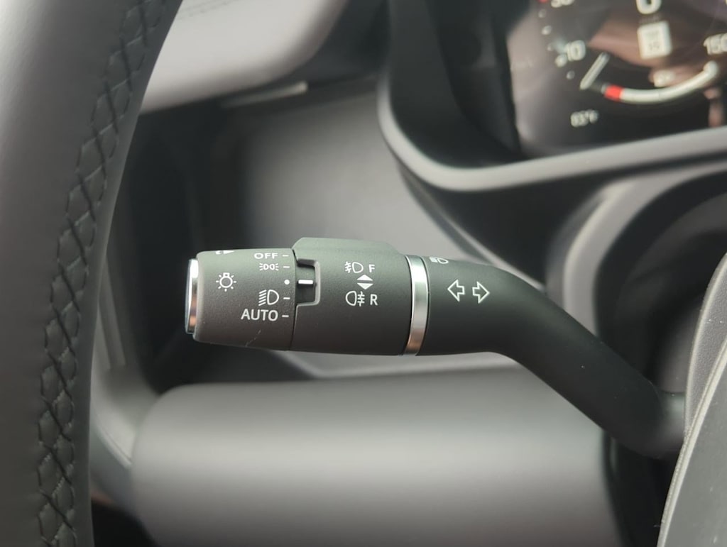 Thumbnail: 2025 Land Rover Defender - 30