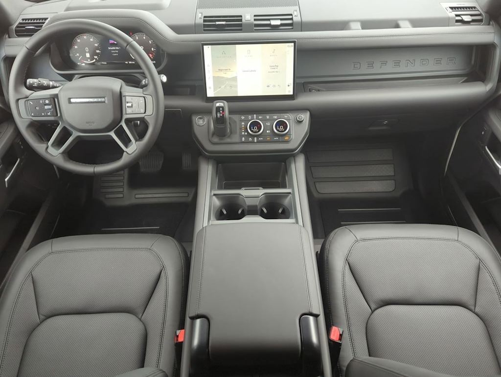 Thumbnail: 2025 Land Rover Defender - 8