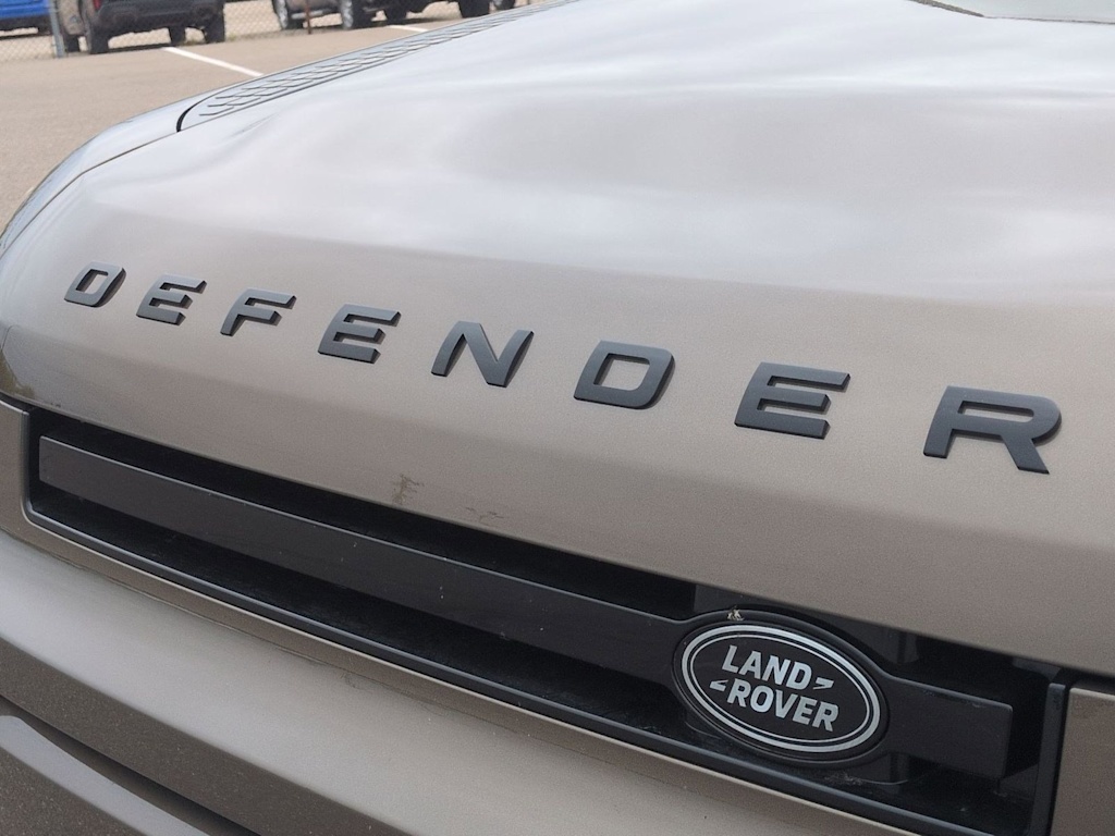 Thumbnail: 2026 Land Rover Defender - 24