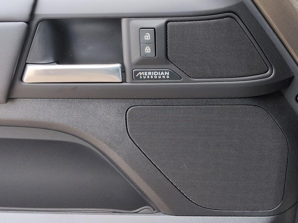 Thumbnail: 2026 Land Rover Defender - 16