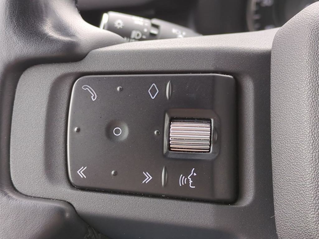 Thumbnail: 2023 Land Rover Defender - 32