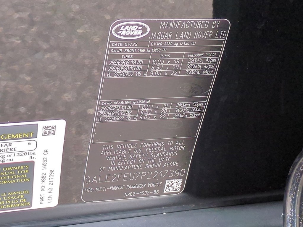 Thumbnail: 2023 Land Rover Defender - 19